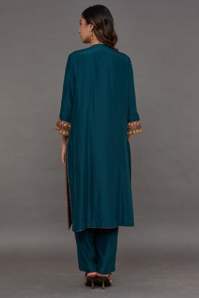 Debyani Multicoloured embroidered kurta set DEBJAN26D136051