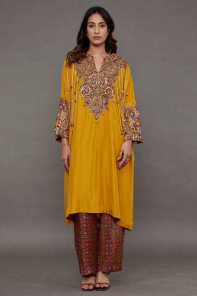 Debyani Mustard embroidered kurta set DEBJAN26D136687