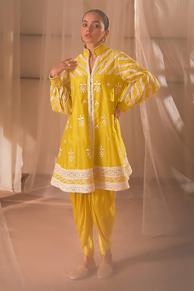 Desho Couture Mustard thread embroidered kurta set DESHJUL26D149420