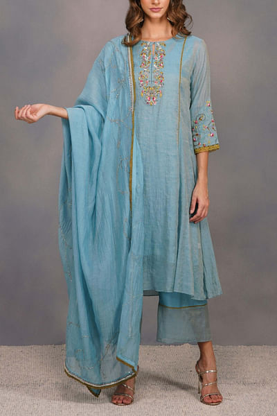 Turquoise embroidered kurta set