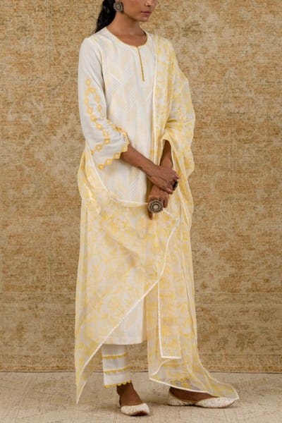 Devnaagri Ivory pintuck kurta set DEVMAYA679