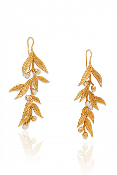 Gold-plated leaf dangler earrings