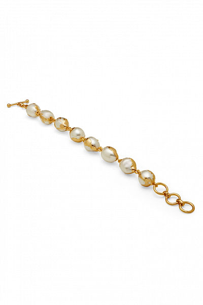 Gold-plated pearl bracelet