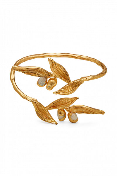 Gold-plated leaf bracelet