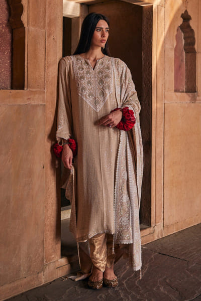 Dhaaga and Co. Ivory gold chikankari kurta set DHAAJUN26D147501