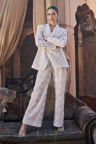 Dhaaga and Co. White chikankari blazer set DHAAJUN26D147514