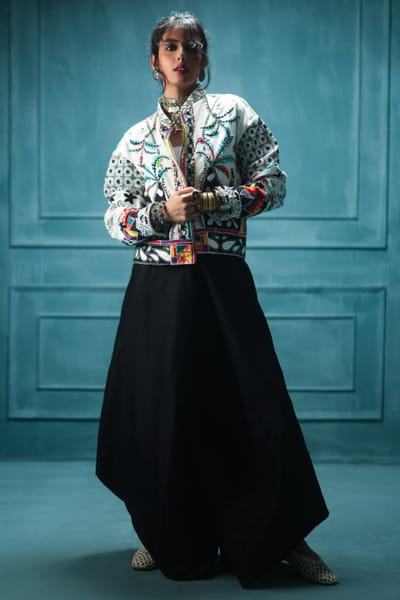 White geometric motif embroidered jacket