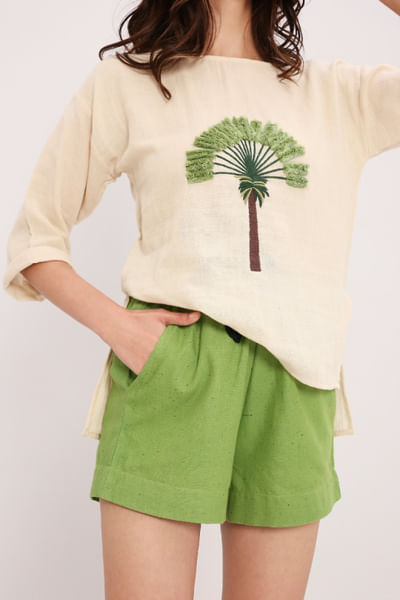 Green textured cotton shorts