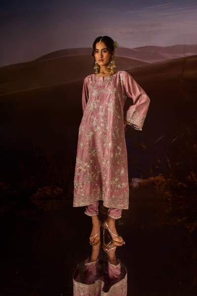 DAR-E-AAB Pearl pink embroidered kurta set DAR-MAY26D145292