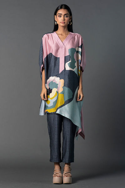 Grey and pink printed tunic set