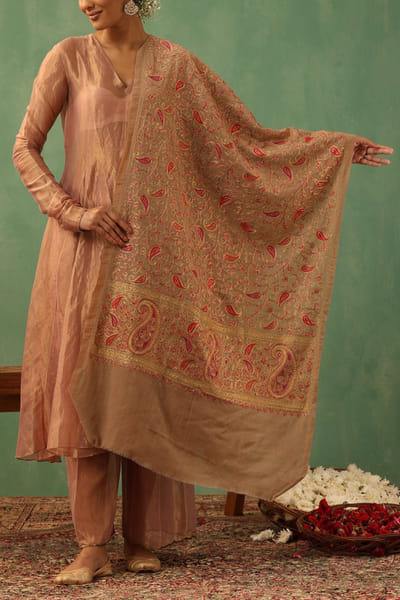 Dusala Beige paisley embroidered cashmere wool stole DUSJAN25D12497