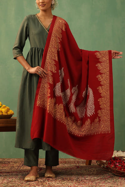 Dusala Red paisley embroidered cashmere wool shawl DUSJAN25D12502