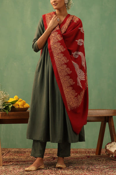 Dusala Red paisley embroidered cashmere wool shawl DUSJAN25D12502