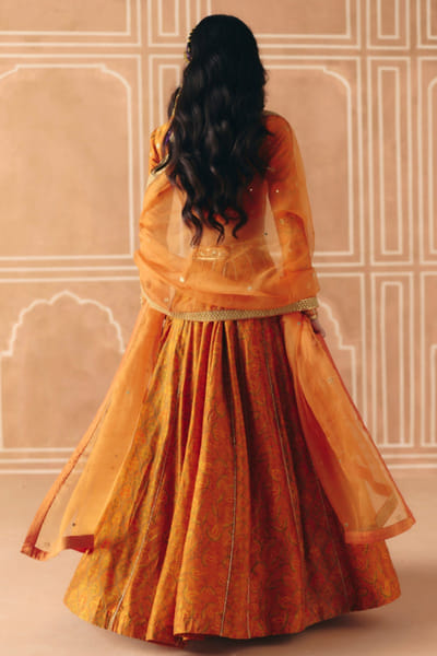 Drishti & Zahabia Burnt orange print embroidered lehenga set DRISEP25D132694