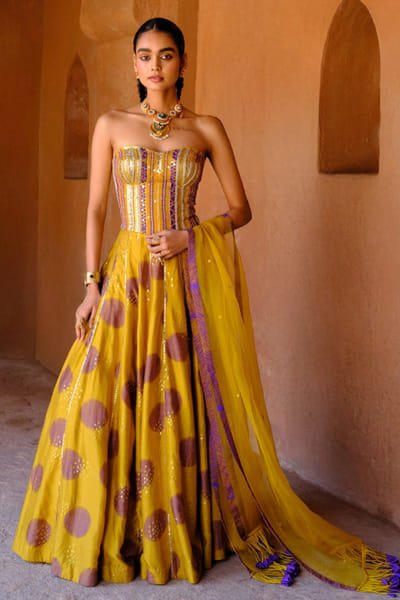 Drishti & Zahabia Yellow print embroidered corset lehenga set DRISMAY26D144732