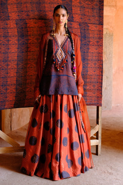 Drishti & Zahabia Rust print embroidered kurta lehenga set DRISMAY26D144740