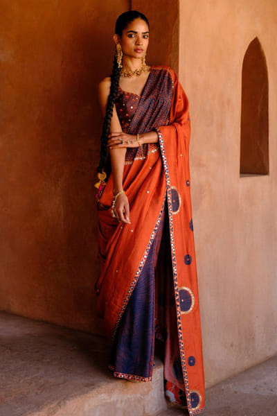 Drishti & Zahabia Rust print embroidered sari set DRISMAY26D144742