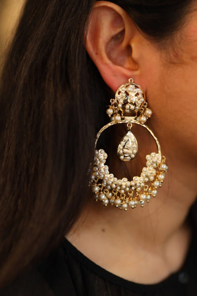 Gold and white jadau chandbalis