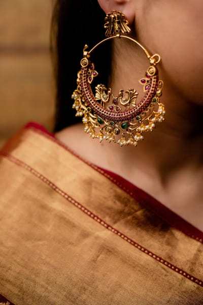 Multicolour pearl chandbalis