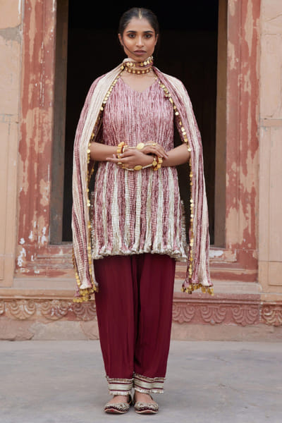 Fuchsia textured metallic kurta set