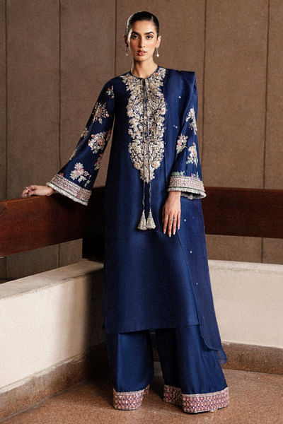 Navy blue gota embroidered kurta set