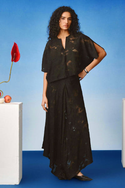 EchoStudio Black textured asymmetric skirt set ECHOMAY26D145343