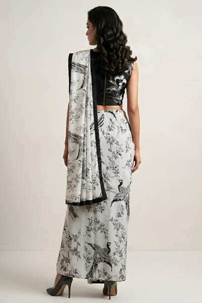 Eshaani Jayaswal Black-white printed embroidered sari set ESHAMAY26D244030