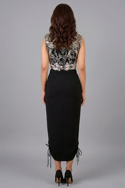 Eshaani Jayaswal Black cutdana embroidered crop top-skirt set ESHAMAY26D244024