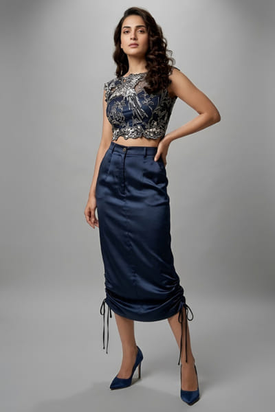 Eshaani Jayaswal Blue cutdana embroidered crop top-skirt set ESHAMAY26D244025