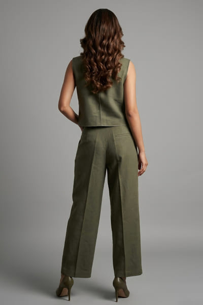 Eshaani Jayaswal Olive floral applique waistcoat-pant set ESHAMAY26D244012