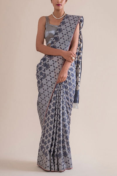 Grey handwoven silk sari