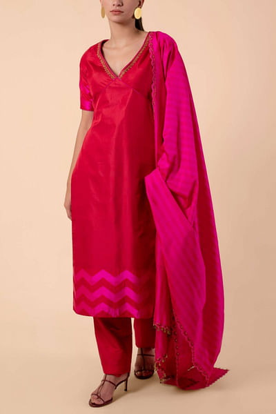 Pink handwoven silk kurta set