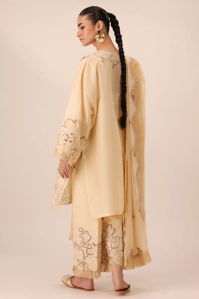 Élan Ivory eyelet embroidered kurta set ELANAUG26D151129