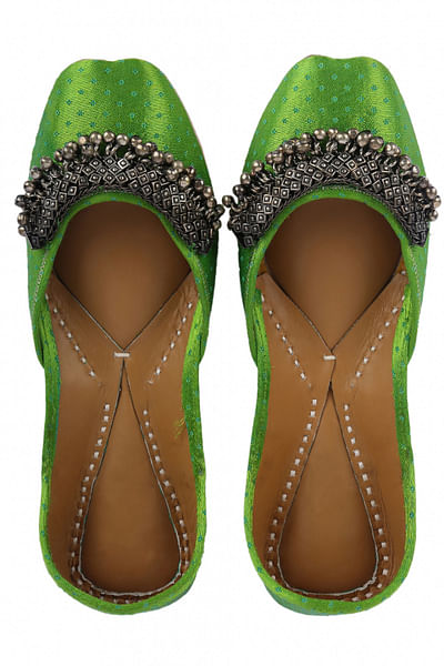 Green Ghungroo Juttis
