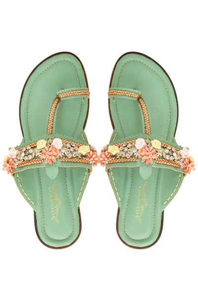Green embroidered kolhapuri flats