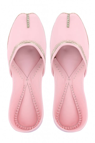 Light Pink Solid Juttis