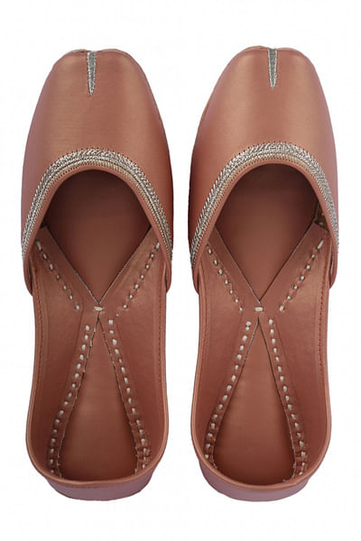 Metallic Brown Juttis