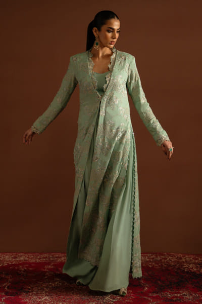 Blue tilla embroidered kurta set