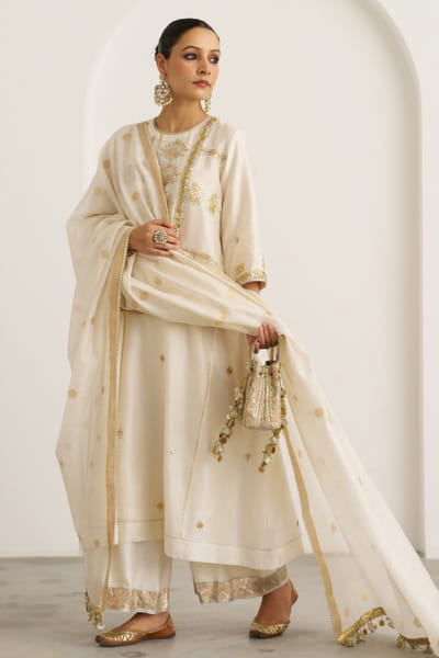 Off white gota embroidered kurta set