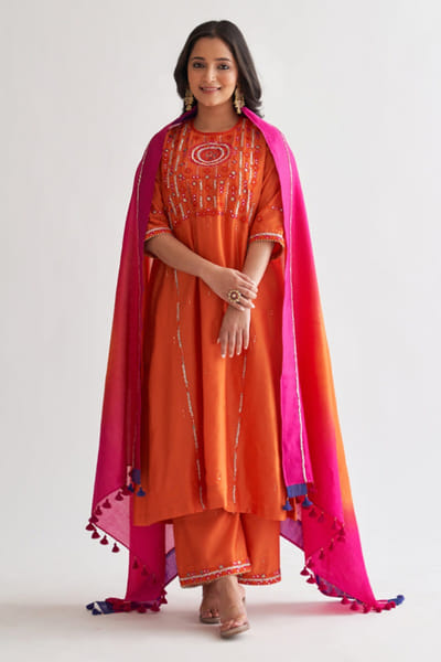 Vaaya Orange handwoven silk chanderi kurta set VAAYMAY26D243764