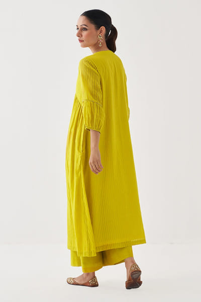Vaaya Yellow handwoven silk chanderi kurta set VAAYMAY26D243757