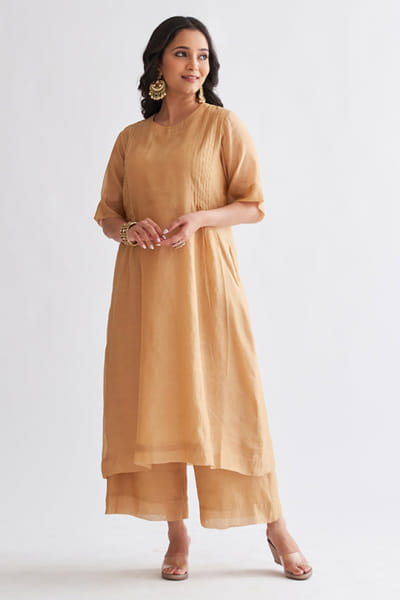 Vaaya Gold handwoven silk tissue chanderi kurta set VAAYMAY26D243765