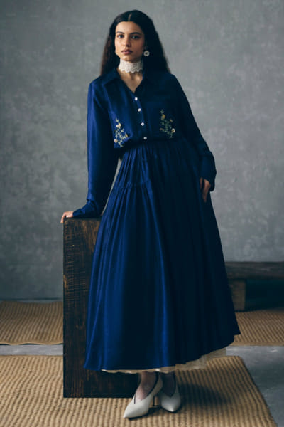 Ease Navy pocket embroidered collared midi dress EASEMAY26D144493