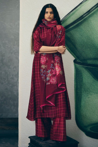 Ease Wine checks and floral print kurta set EASEMAY26D144494