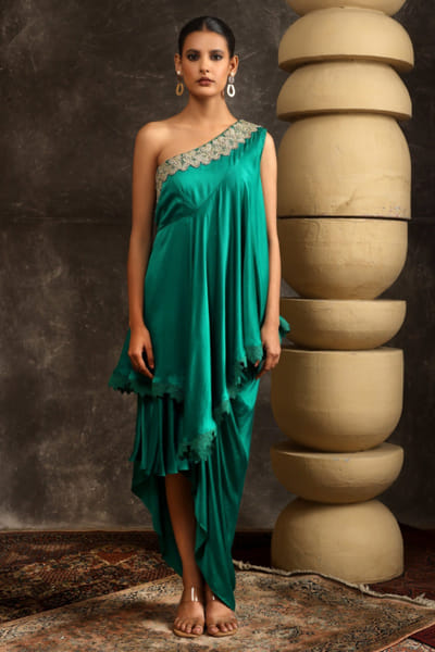 Ekru Green embroidered drape skirt set EKRUJUL26D150359