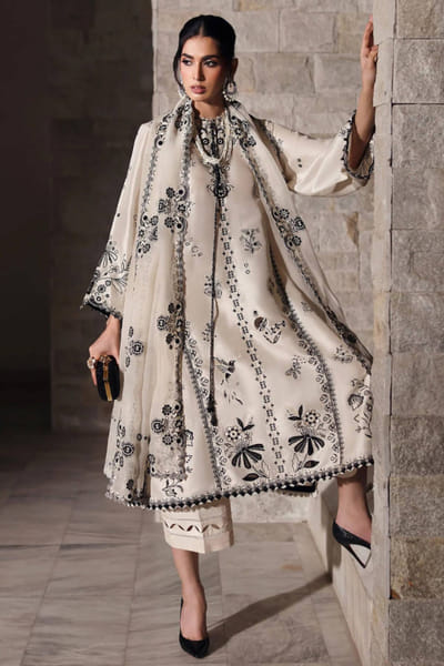 Ivory embroidered silk kurta set