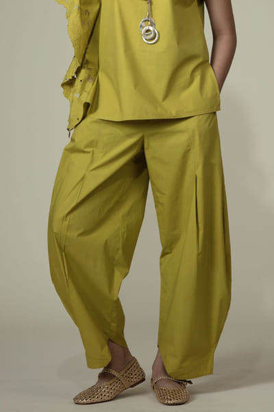 Green barrel cotton pants