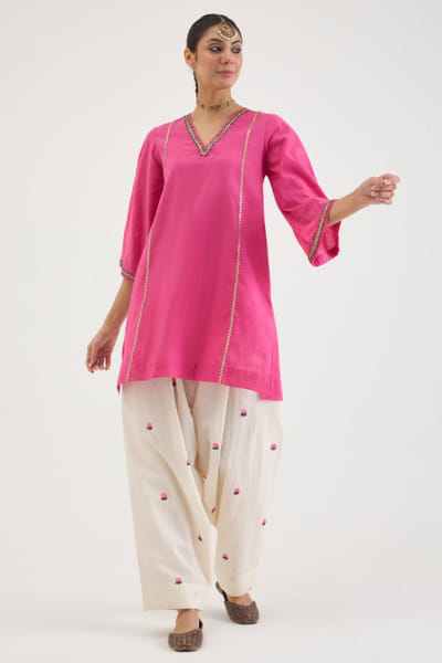 AAVIDI Pink-ivory embroidered printed kurta set AAVIJUL26D148707