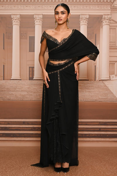 Tarun Tahiliani Black embroidered border pre-draped sari set TARUMAY26D145248