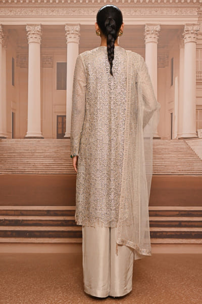 Tarun Tahiliani Oyster embroidered kurta set TARUMAY26D145262